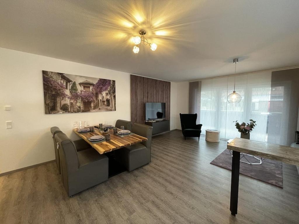 Exklusive Wohnung Zentral Mit Grossem Balkon Losheim Exterior photo