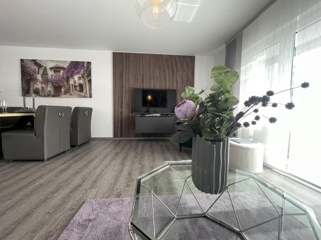 Exklusive Wohnung Zentral Mit Grossem Balkon Losheim Exterior photo