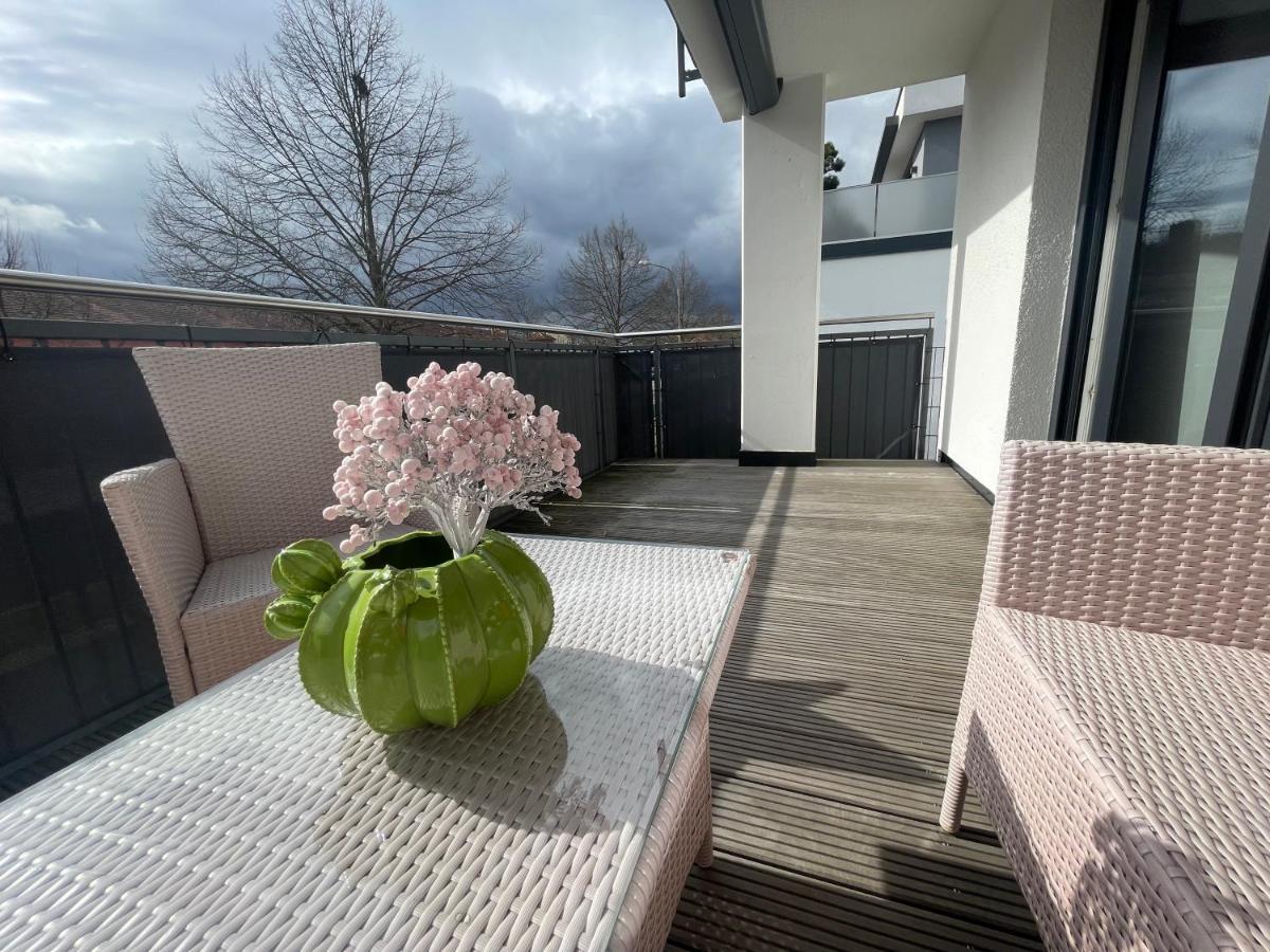 Exklusive Wohnung Zentral Mit Grossem Balkon Losheim Exterior photo
