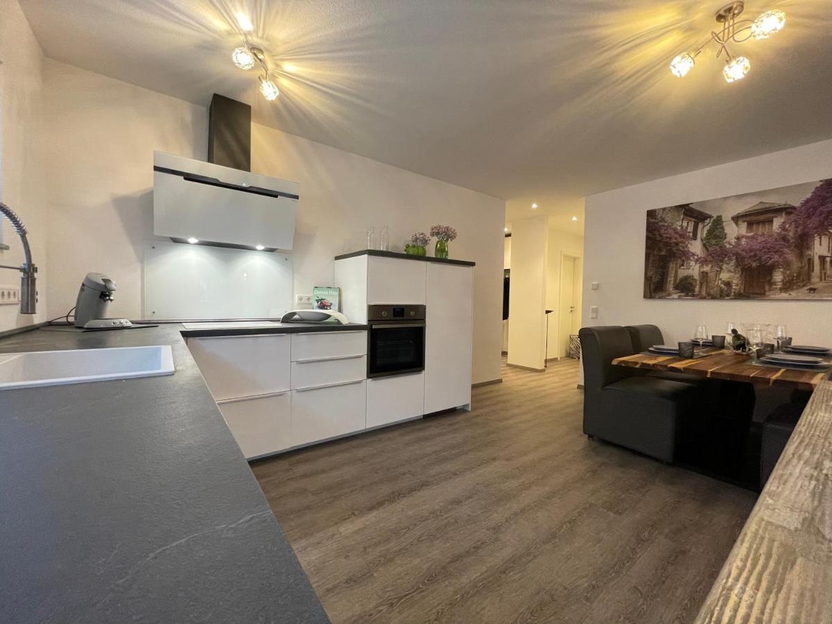 Exklusive Wohnung Zentral Mit Grossem Balkon Losheim Exterior photo